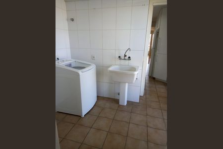 Apartamento à venda com 151m², 3 quartos e 2 vagas Apartamento à venda com 151m², 3 quartos e 2 vagasÁrea de Serviço