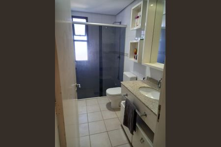 Apartamento à venda com 151m², 3 quartos e 2 vagas Apartamento à venda com 151m², 3 quartos e 2 vagasBanheiro social