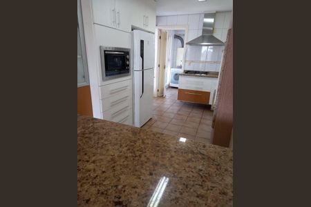 Apartamento à venda com 151m², 3 quartos e 2 vagas Apartamento à venda com 151m², 3 quartos e 2 vagasCozinha