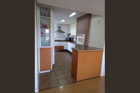 Apartamento à venda com 151m², 3 quartos e 2 vagas Apartamento à venda com 151m², 3 quartos e 2 vagasCozinha