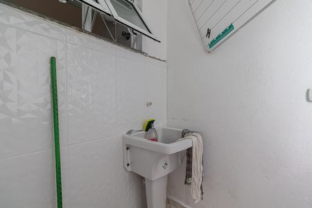 Apartamento para alugar com 43m², 2 quartos e 1 vaga Apartamento para alugar com 43m², 2 quartos e 1 vagaCozinha e Área de Serviço