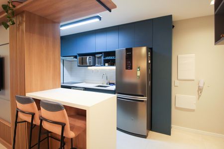 Cozinha de apartamento à venda com 2 quartos, 70m² em Jardim das Acacias, São Paulo