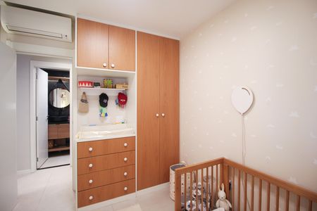 Quarto de apartamento à venda com 2 quartos, 70m² em Jardim das Acacias, São Paulo