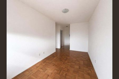Sala de apartamento para alugar com 1 quarto, 48m² em Passo d’Areia, Porto Alegre