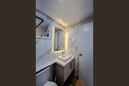 Apartamento à venda com 65m², 3 quartos e 1 vaga Apartamento à venda com 65m², 3 quartos e 1 vagaBanheiro social