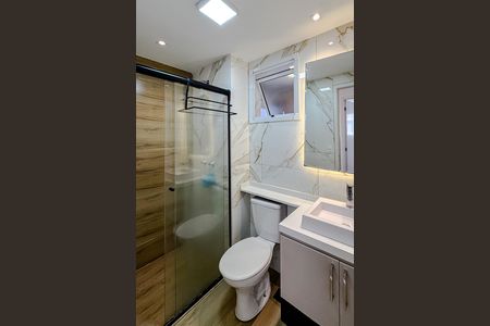 Banheiro social de apartamento à venda com 3 quartos, 65m² em Catumbi, São Paulo