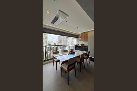 Apartamento à venda com 90m², 3 quartos e 1 vaga Apartamento à venda com 90m², 3 quartos e 1 vagaVaranda da Sala