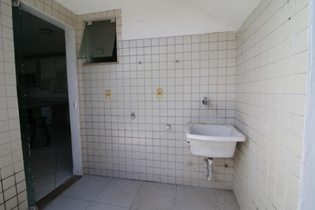 Casa para alugar com 250m², 4 quartos e 2 vagasÁrea de Serviço