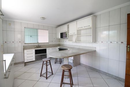 Casa para alugar com 250m², 4 quartos e 2 vagasCozinha