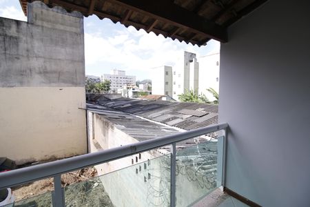 Casa para alugar com 250m², 4 quartos e 2 vagasVaranda do quarto 1 e 2