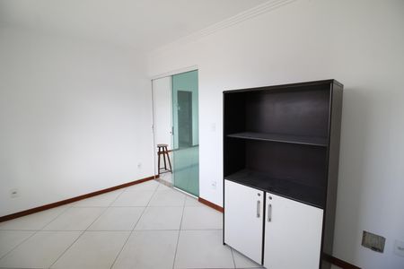 Casa para alugar com 250m², 4 quartos e 2 vagasSuíte