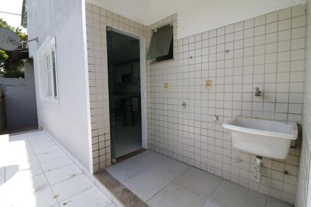 Casa para alugar com 250m², 4 quartos e 2 vagasÁrea de Serviço