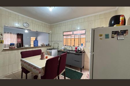 Casa à venda com 125m², 2 quartos e 2 vagasCozinha