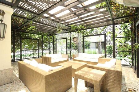 Apartamento para alugar com 169m², 4 quartos e 2 vagas