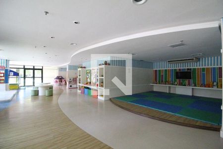 Apartamento para alugar com 169m², 4 quartos e 2 vagas