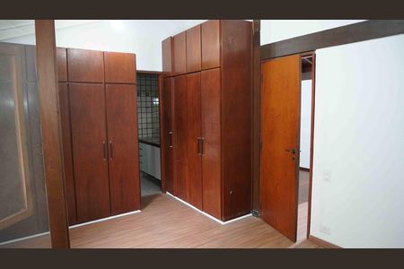 Casa de condomínio para alugar com 176m², 2 quartos e 3 vagas Casa de condomínio para alugar com 176m², 2 quartos e 3 vagasSuite