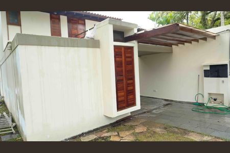 Casa de condomínio para alugar com 176m², 2 quartos e 3 vagas Casa de condomínio para alugar com 176m², 2 quartos e 3 vagasFachada