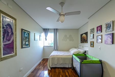 Casa à venda com 380m², 3 quartos e 6 vagas