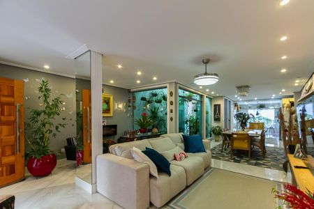 Casa à venda com 3 quartos, 380m² em Centro, São Bernardo do Campo