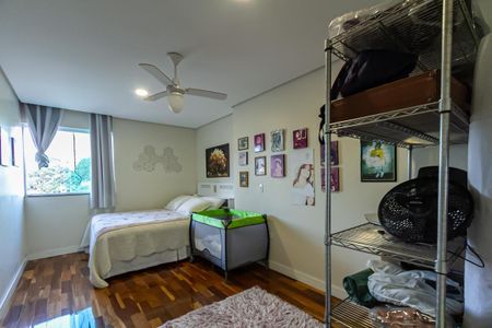 Casa à venda com 380m², 3 quartos e 6 vagas