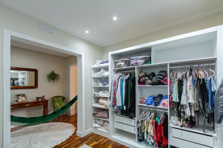 Casa à venda com 380m², 3 quartos e 6 vagas