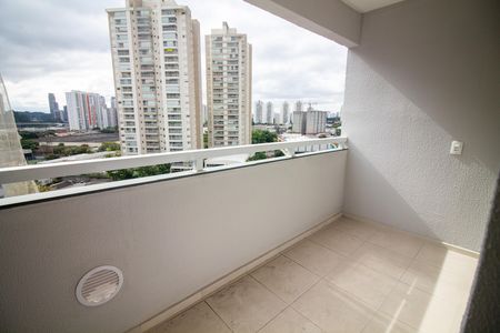 Apartamento à venda com 45m², 2 quartos e sem vaga Apartamento à venda com 45m², 2 quartos e sem vagaVaranda