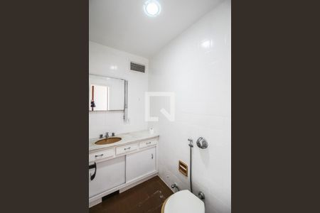 Apartamento para alugar com 200m², 2 quartos e 2 vagasBanheiro da Suíte