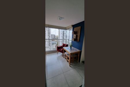 Apartamento à venda com 81m², 3 quartos e 2 vagasVaranda