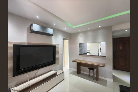 Apartamento para alugar com 70m², 2 quartos e 1 vaga