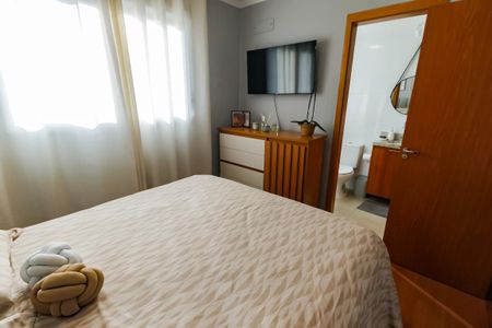 Apartamento à venda com 53m², 2 quartos e 1 vaga Apartamento à venda com 53m², 2 quartos e 1 vagaSuíte