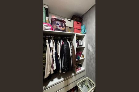 Apartamento para alugar com 67m², 3 quartos e 1 vaga Apartamento para alugar com 67m², 3 quartos e 1 vagaCloset da Suíte