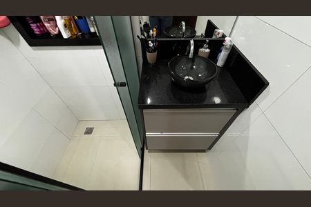 Apartamento para alugar com 67m², 3 quartos e 1 vaga Apartamento para alugar com 67m², 3 quartos e 1 vagaBanheiro da Suíte
