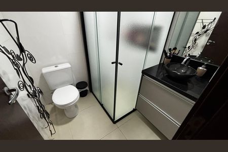 Apartamento para alugar com 67m², 3 quartos e 1 vaga Apartamento para alugar com 67m², 3 quartos e 1 vagaBanheiro da Suíte