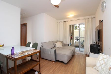 Apartamento à venda com 69m², 2 quartos e 1 vagaSala 
