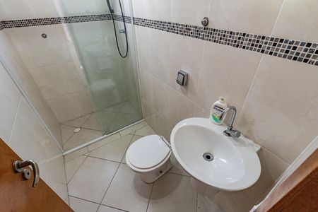 Banheiro de apartamento para alugar com 2 quartos, 68m² em Vila Brasilio Machado, São Paulo