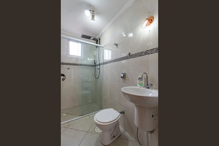 Banheiro de apartamento para alugar com 2 quartos, 68m² em Vila Brasilio Machado, São Paulo