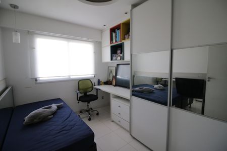 Apartamento à venda com 120m², 3 quartos e 2 vagasQuarto 2