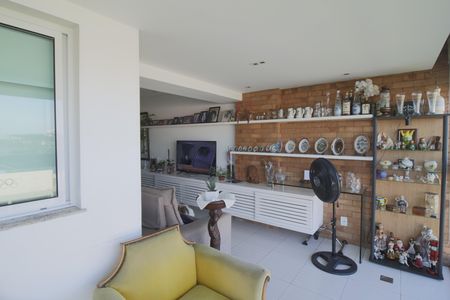 Apartamento à venda com 120m², 3 quartos e 2 vagasVaranda