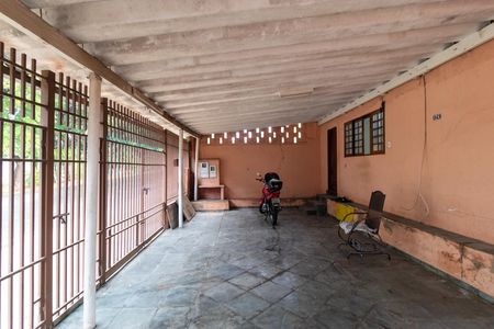 Casa para alugar com 250m², 3 quartos e 1 vaga Casa para alugar com 250m², 3 quartos e 1 vagaGaragem