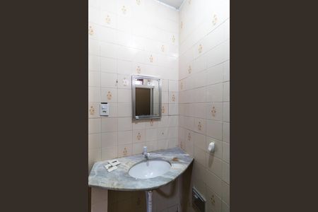 Casa para alugar com 250m², 3 quartos e 1 vaga Casa para alugar com 250m², 3 quartos e 1 vagaBanheiro da Suíte