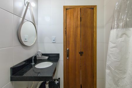 Apartamento para alugar com 52m², 1 quarto e sem vaga Apartamento para alugar com 52m², 1 quarto e sem vagaBanheiro da Suíte