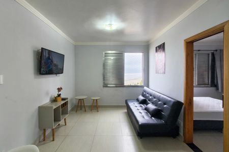 Sala de apartamento para alugar com 1 quarto, 52m² em Guilhermina, Praia Grande