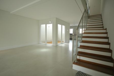 Casa à venda com 250m², 3 quartos e 5 vagasSala