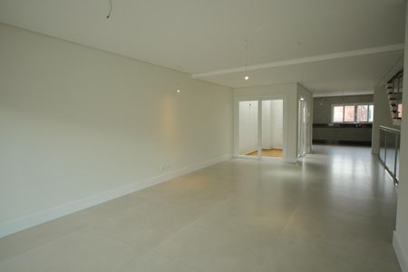 Casa à venda com 250m², 3 quartos e 5 vagasSala