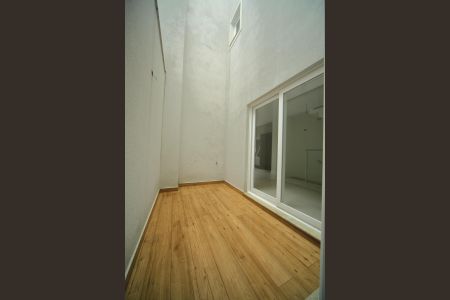 Casa à venda com 250m², 3 quartos e 5 vagasSala- jardim de inverno 