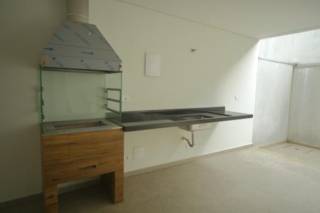 Casa à venda com 250m², 3 quartos e 5 vagasÁrea de convivência - Churrasqueira