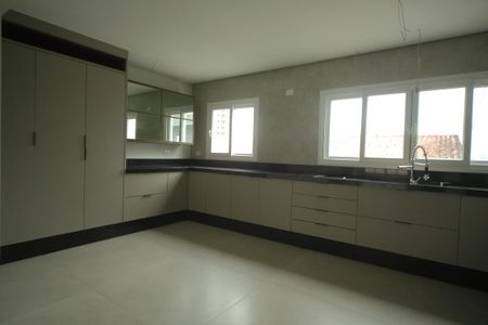 Casa à venda com 250m², 3 quartos e 5 vagasCozinha 