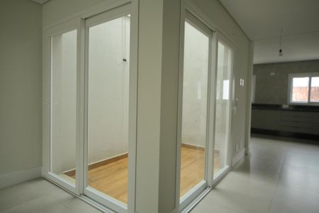 Casa à venda com 250m², 3 quartos e 5 vagasSala- jardim de inverno 