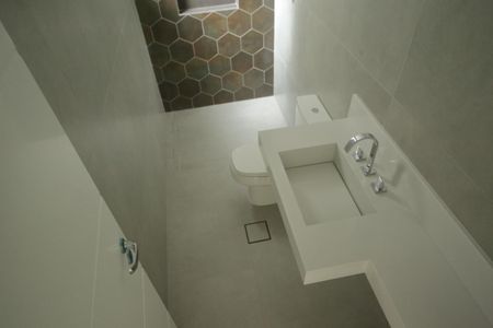 Casa à venda com 250m², 3 quartos e 5 vagasBanheiro Suíte 2 