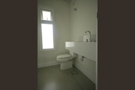 Casa à venda com 250m², 3 quartos e 5 vagasLavabo da Sala 